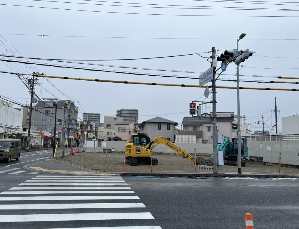 カナート　コスモ跡